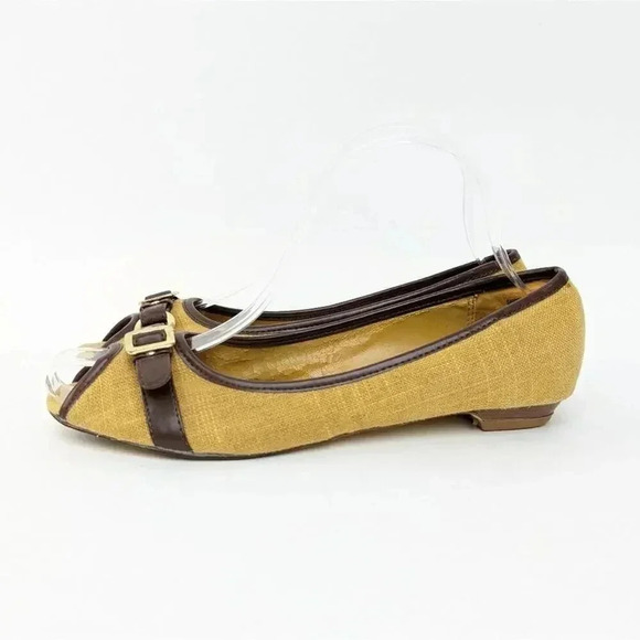 Diba Gold and Brown Peep-Toe Flats - 7.5 - Picture 2 of 9